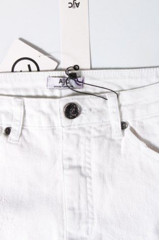 Pantaloni scurți de femei Ajc, Mărime M, Culoare Alb, Preț 56,08 Lei