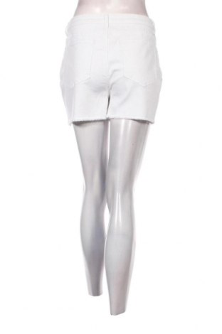 Γυναικείο κοντό παντελόνι Ajc, Μέγεθος M, Χρώμα Λευκό, Τιμή 11,35 €