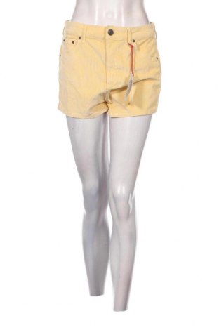 Дамски къс панталон BDG, Размер L, Цвят Жълт, Цена 9,36 лв.