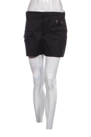 Дамски къс панталон Cropp, Размер S, Цвят Черен, Цена 4,30 лв.