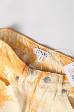 Дамски къс панталон Edited, Размер S, Цвят Оранжев, Цена 14,40 лв.