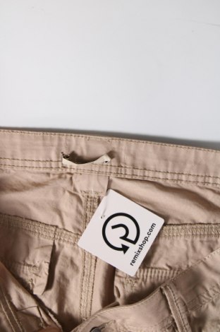 Pantaloni scurți de femei Esprit, Mărime XL, Culoare Bej, Preț 236,84 Lei