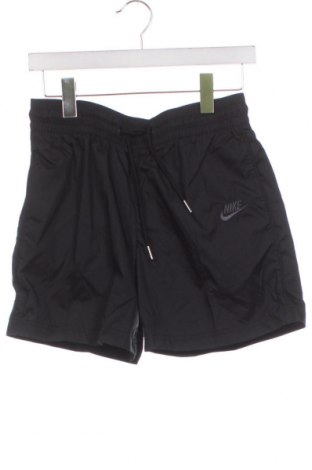 Дамски къс панталон Nike, Размер XS, Цвят Черен, Цена 15,12 лв.