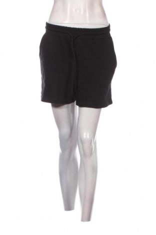 Γυναικείο κοντό παντελόνι Pieces, Μέγεθος M, Χρώμα Μαύρο, Τιμή 9,69 €
