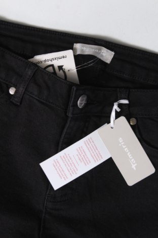 Дамски къс панталон Tamaris, Размер L, Цвят Черен, Цена 21,60 лв.