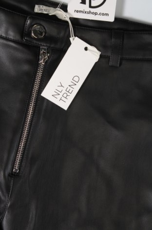 Γυναικείο παντελόνι δερμάτινο Nly Trend, Μέγεθος XS, Χρώμα Μαύρο, Τιμή 13,04 €