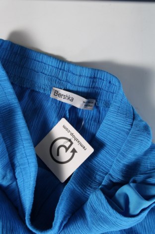Dámske nohavice Bershka, Veľkosť M, Farba Modrá, Cena  5,93 €