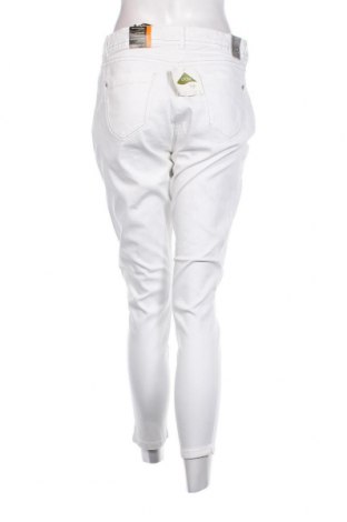 Γυναικείο παντελόνι Bonita, Μέγεθος M, Χρώμα Λευκό, Τιμή 23,71 €