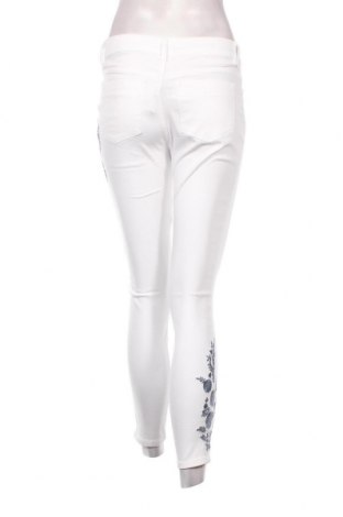Γυναικείο παντελόνι Buffalo, Μέγεθος S, Χρώμα Λευκό, Τιμή 15,25 €