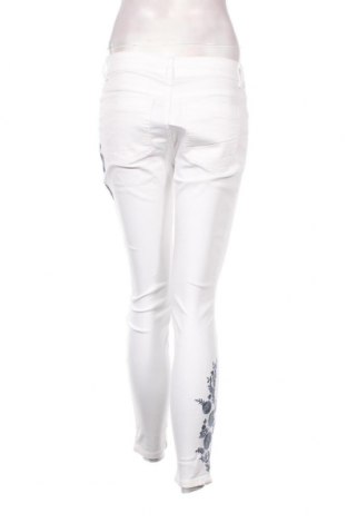 Γυναικείο παντελόνι Buffalo, Μέγεθος M, Χρώμα Λευκό, Τιμή 12,56 €