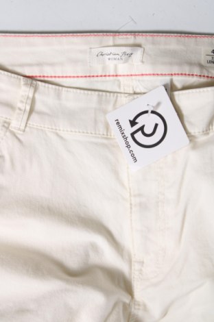 Дамски панталон Christian Berg, Размер XL, Цвят Екрю, Цена 26,52 лв.