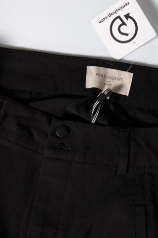 Дамски панталон Free Quent, Размер M, Цвят Черен, Цена 18,27 лв.