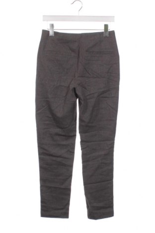 Дамски панталон Mohito, Размер XS, Цвят Сив, Цена 7,54 лв.