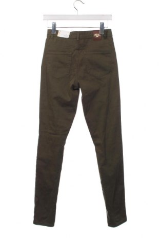 Дамски панталон ONLY, Размер S, Цвят Зелен, Цена 14,58 лв.