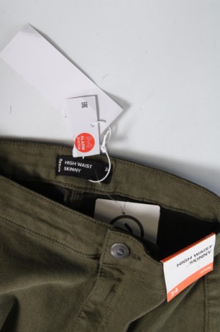 Дамски панталон Sinsay, Размер XS, Цвят Зелен, Цена 10,58 лв.