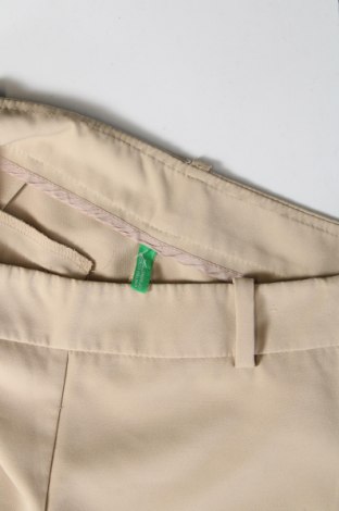 Pantaloni de femei United Colors Of Benetton, Mărime M, Culoare Bej, Preț 11,45 Lei