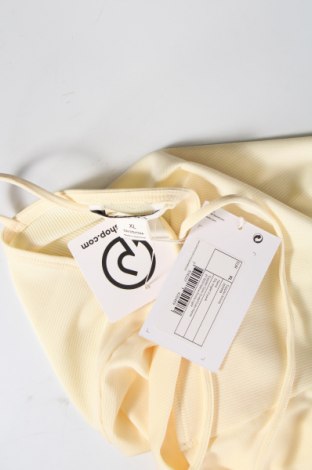 Γυναικείο αμάνικο μπλουζάκι Monki, Μέγεθος XL, Χρώμα Κίτρινο, Τιμή 3,92 €