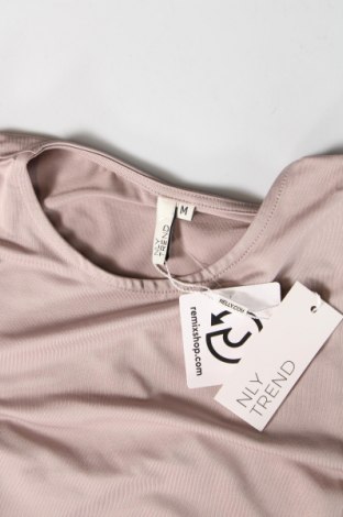 Γυναικείο αμάνικο μπλουζάκι Nly Trend, Μέγεθος M, Χρώμα Καφέ, Τιμή 5,63 €