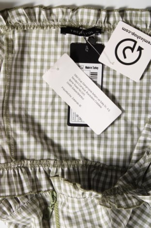Γυναικείο αμάνικο μπλουζάκι Trendyol, Μέγεθος M, Χρώμα Πολύχρωμο, Τιμή 4,19 €