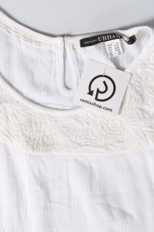 Γυναικείο αμάνικο μπλουζάκι Urban By Venca, Μέγεθος XS, Χρώμα Λευκό, Τιμή 10,82 €