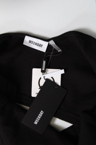 Γυναικείο αμάνικο μπλουζάκι Weekday, Μέγεθος XL, Χρώμα Μαύρο, Τιμή 3,35 €