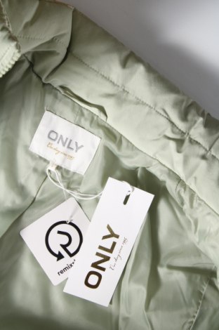 Γυναικείο μπουφάν ONLY, Μέγεθος S, Χρώμα Πράσινο, Τιμή 42,27 €