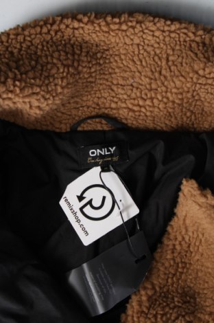 Γυναικείο μπουφάν ONLY, Μέγεθος M, Χρώμα  Μπέζ, Τιμή 14,79 €