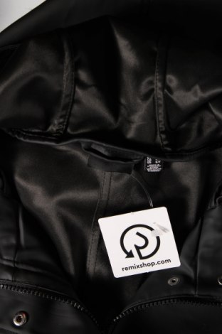 Γυναικείο μπουφάν Vero Moda, Μέγεθος S, Χρώμα Μαύρο, Τιμή 23,25 €
