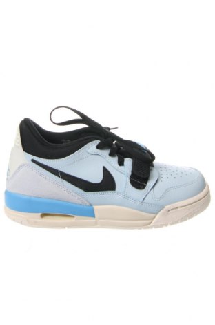 Детски обувки Air Jordan Nike, Размер 38, Цвят Син, Цена 165,00 лв.