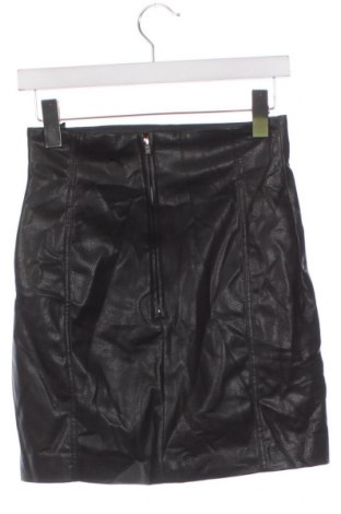 Kožená sukně  H&M, Velikost S, Barva Černá, Cena  60,00 Kč