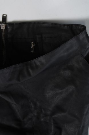 Kožená sukně  ONLY, Velikost XS, Barva Černá, Cena  61,00 Kč