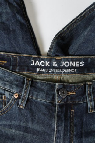 Blugi de bărbați Jack & Jones, Mărime M, Culoare Albastru, Preț 269,74 Lei