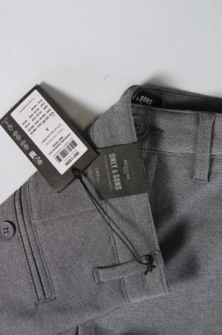 Ανδρικό κοντό παντελόνι Only & Sons, Μέγεθος S, Χρώμα Γκρί, Τιμή 7,01 €