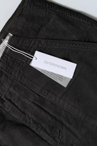 Pantaloni scurți de bărbați Outerknown, Mărime L, Culoare Gri, Preț 493,42 Lei