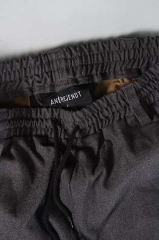 Мъжки панталон Anerkjendt, Размер S, Цвят Сив, Цена 6,60 лв.