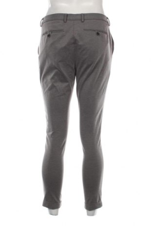 Pantaloni de bărbați Distrikt Norrebro, Mărime M, Culoare Gri, Preț 95,39 Lei