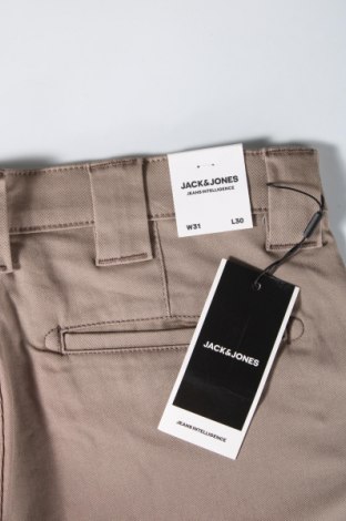 Męskie spodnie Jack & Jones, Rozmiar M, Kolor Beżowy, Cena 24,04 zł