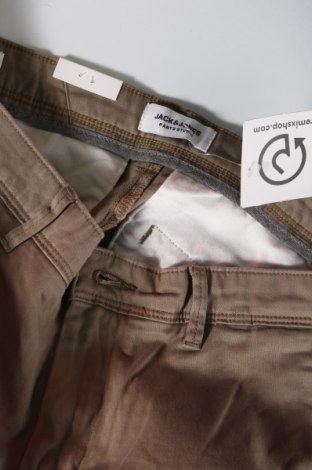 Мъжки панталон Jack & Jones, Размер L, Цвят Бежов, Цена 23,78 лв.