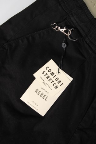 Ανδρικό παντελόνι Rebel, Μέγεθος S, Χρώμα Μαύρο, Τιμή 10,43 €