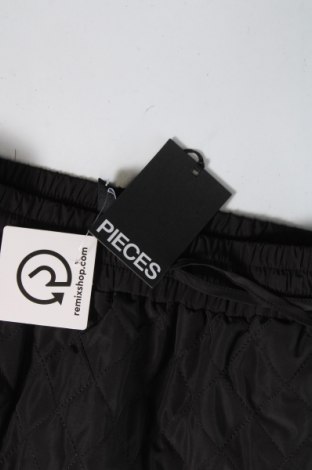 Φούστα Pieces, Μέγεθος XS, Χρώμα Μαύρο, Τιμή 3,62 €