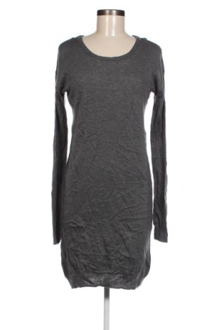 Kleid VILA, Größe S, Farbe Grau, Preis 2,51 €