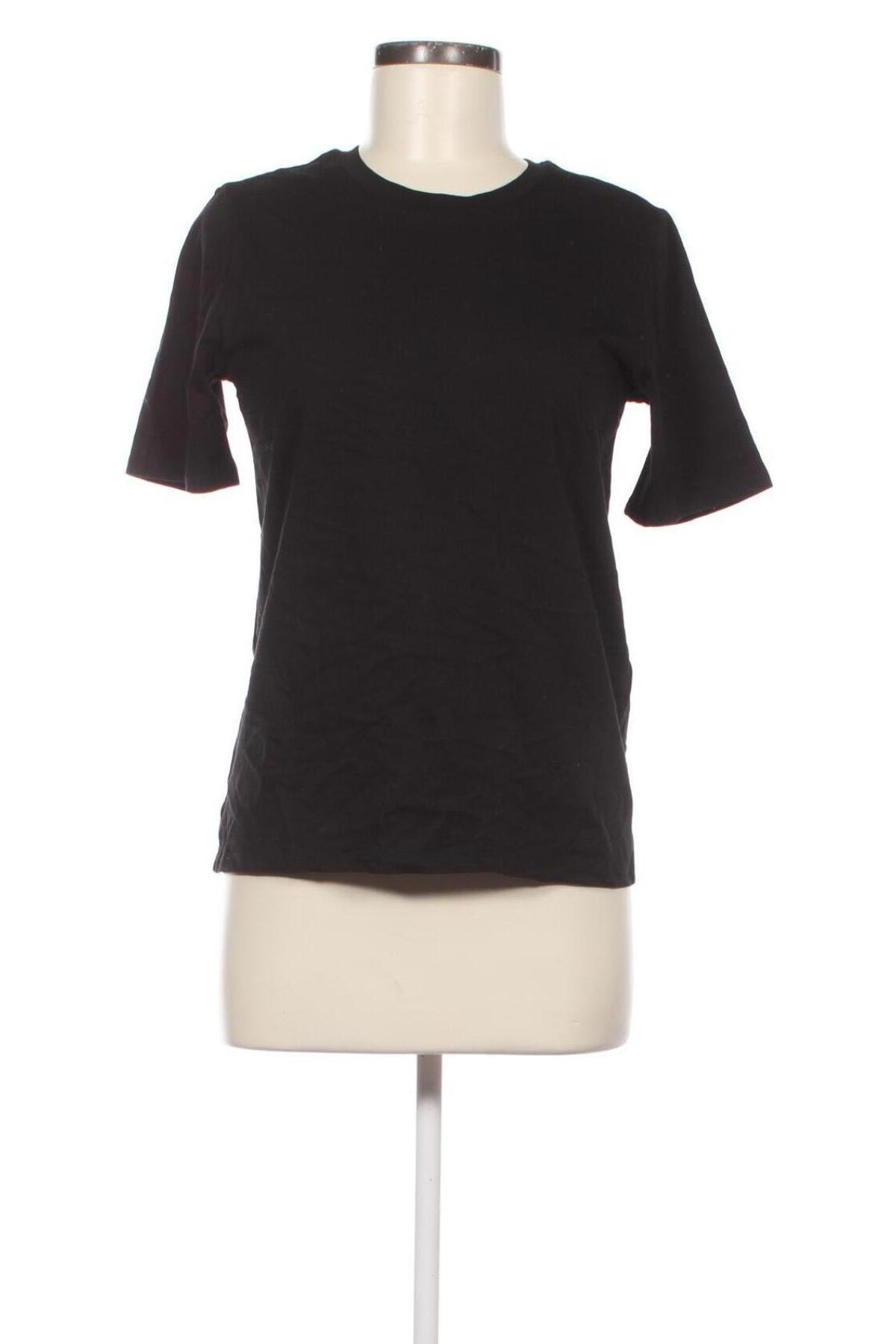 Γυναικείο t-shirt ONLY, Μέγεθος XS, Χρώμα Μαύρο, Τιμή 10,30 €