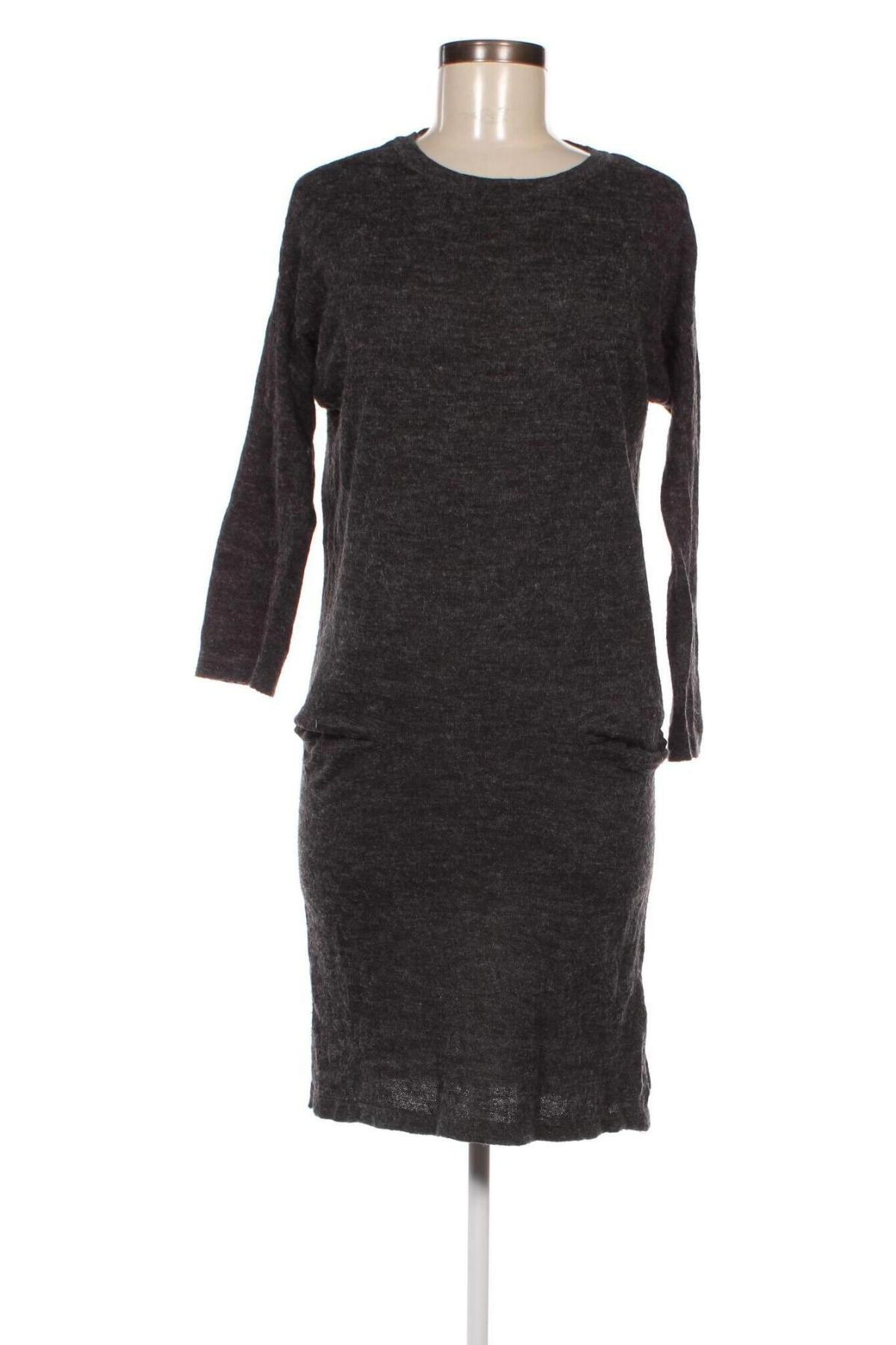 Kleid Vero Moda, Größe M, Farbe Grau, Preis € 2,64