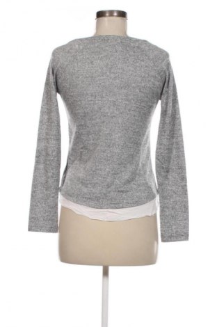 Damen Shirt Bershka, Größe S, Farbe Grau, Preis 5,99 €