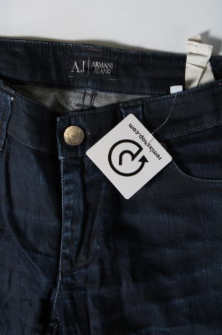 Дамски дънки Armani Jeans, Размер L, Цвят Син, Цена 137,49 лв.