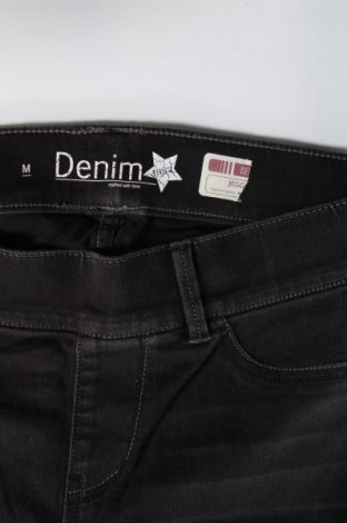 Γυναικείο Τζίν Denim 1982, Μέγεθος M, Χρώμα Μαύρο, Τιμή 17,99 €