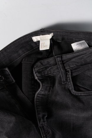 Damskie jeansy H&M, Rozmiar M, Kolor Szary, Cena 67,41 zł