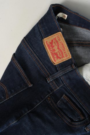 Дамски дънки Levi's, Размер S, Цвят Син, Цена 75,49 лв.