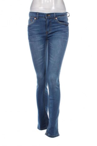 Blugi de femei Levi's, Mărime S, Culoare Albastru, Preț 246,99 Lei