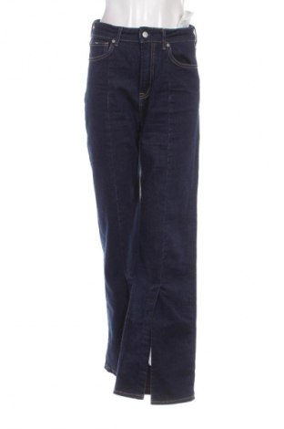 Dámske džínsy  Pepe Jeans, Veľkosť M, Farba Modrá, Cena  38,36 €